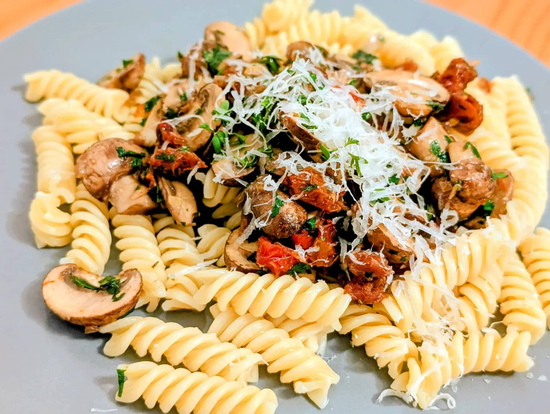 Spaghetti mit gebratenen Champignons