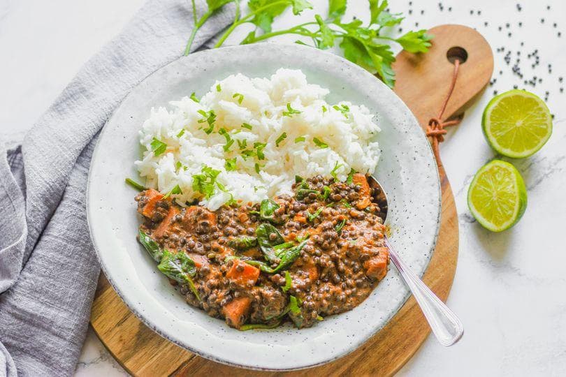 Beluga Linsen-Curry mit Kokosmilch